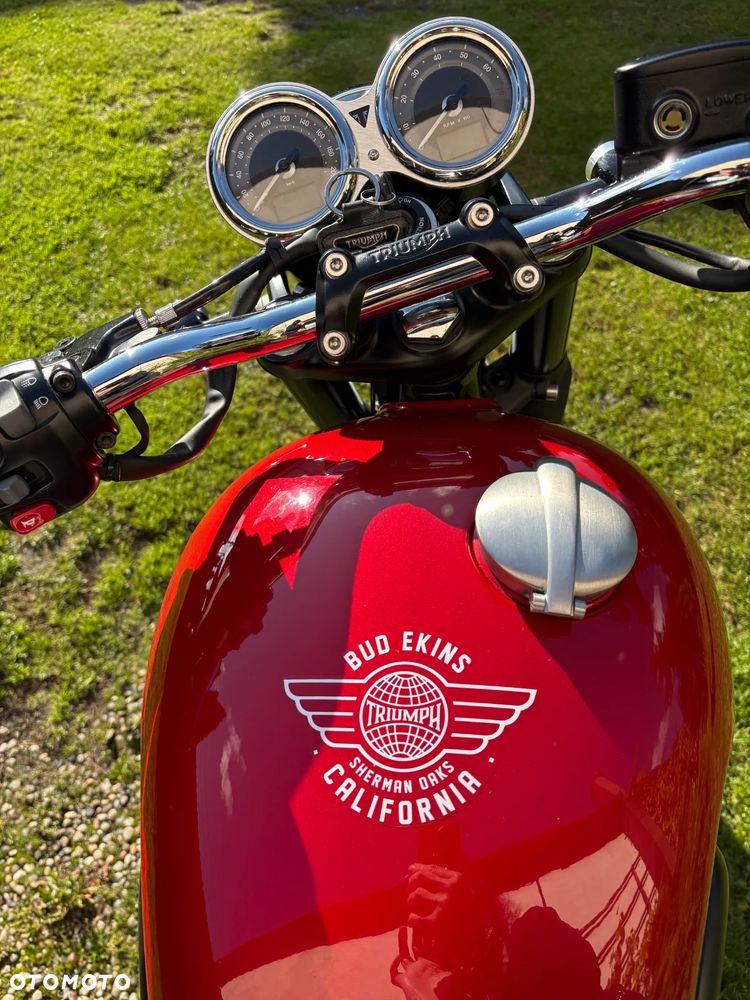 Triumph Bonneville - 3