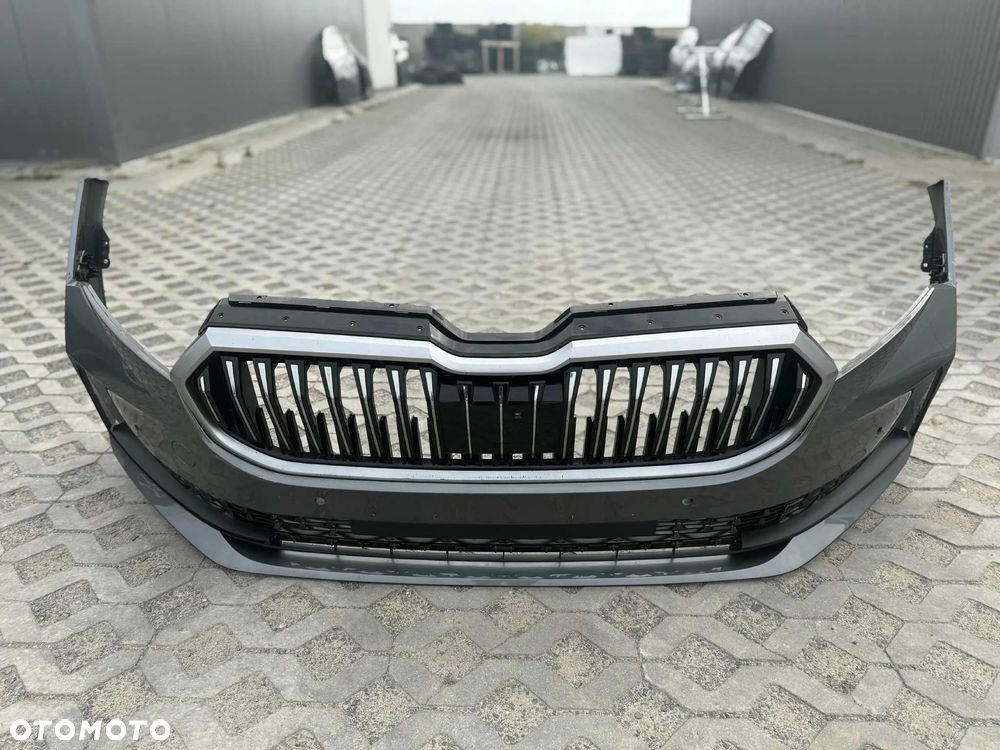 SKODA SUPERB IV Zderzak przód przedni kompletny LF7C 4xPDC GRILL 2023r- - 8