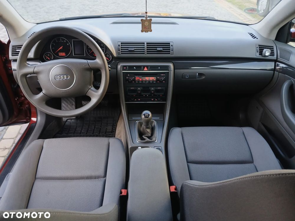 Audi A4 Limousine 2 - 28