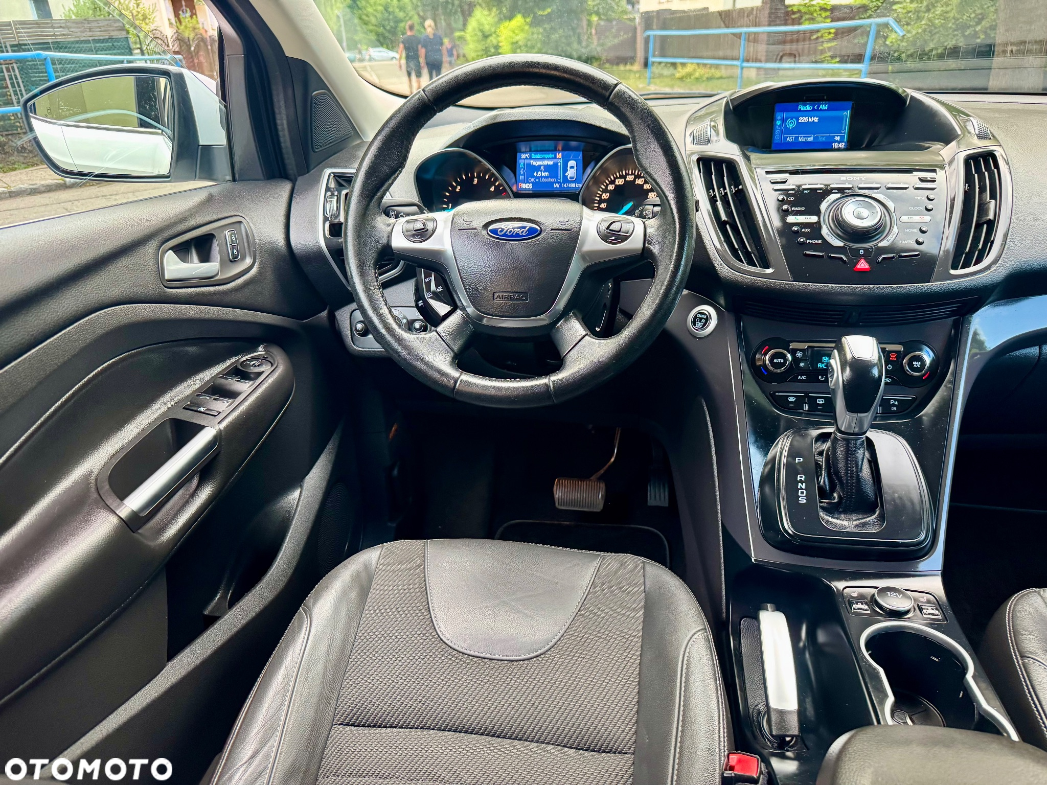 Ford Kuga - 11