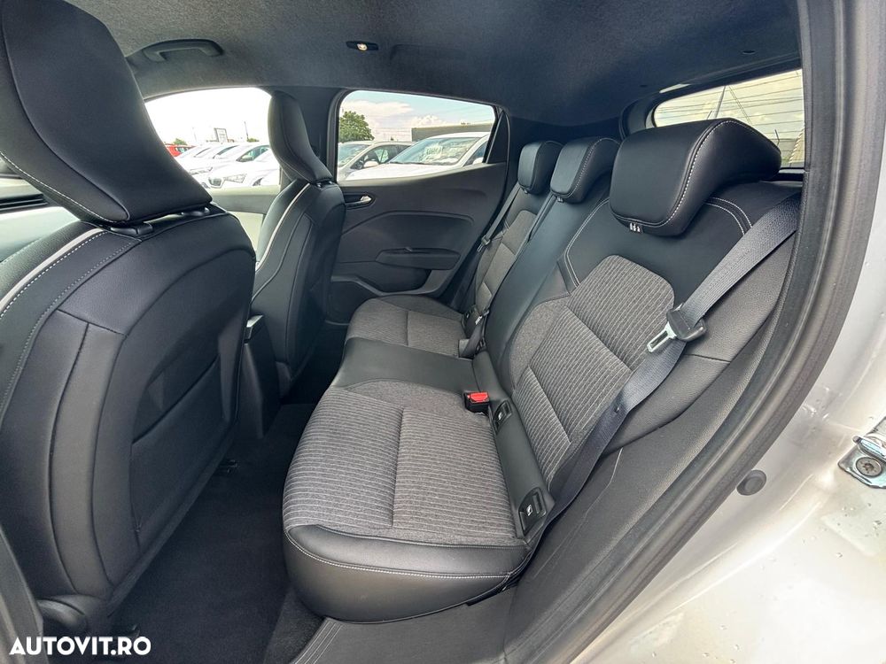 Renault Clio V TCe 90 CVT Techno - 6