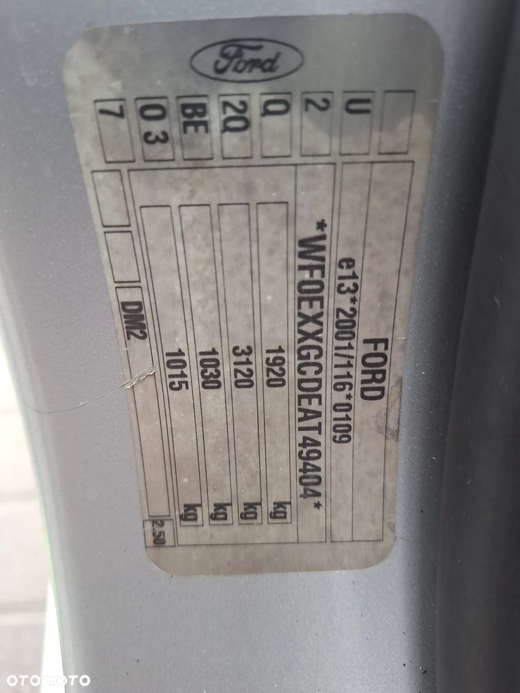 Ford C-MAX 1.6 TDCi Ambiente - 31