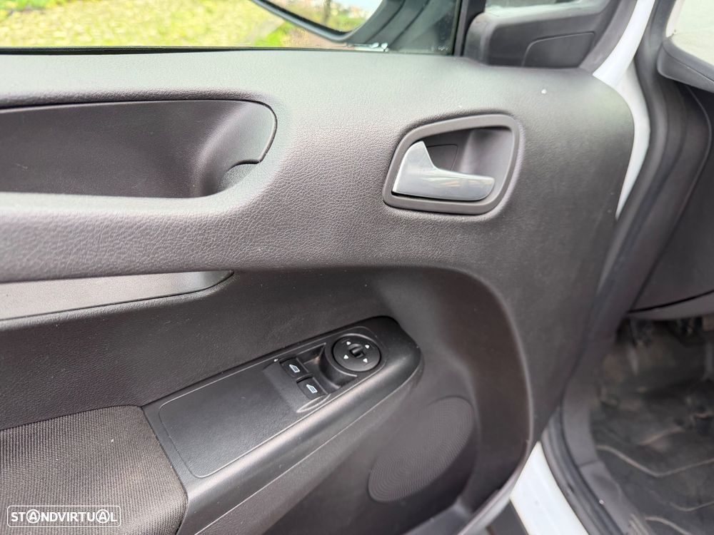 Ford Transit courier - 18