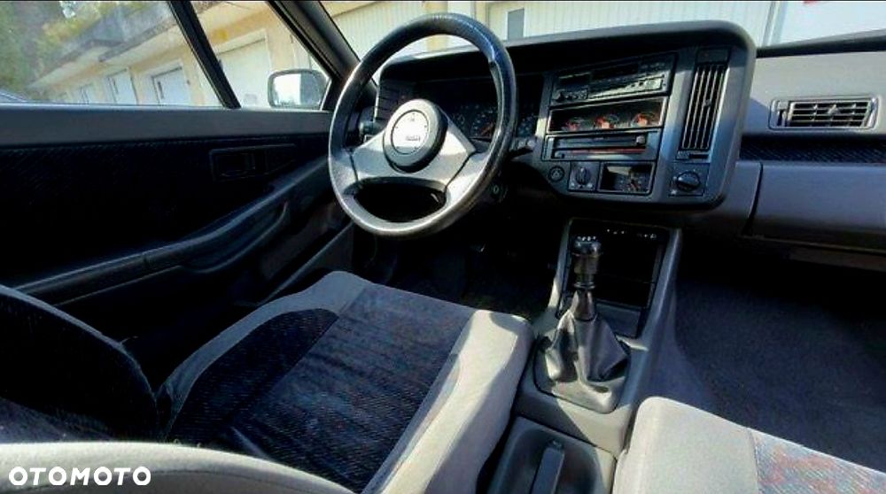 Volvo Seria 400 - 4