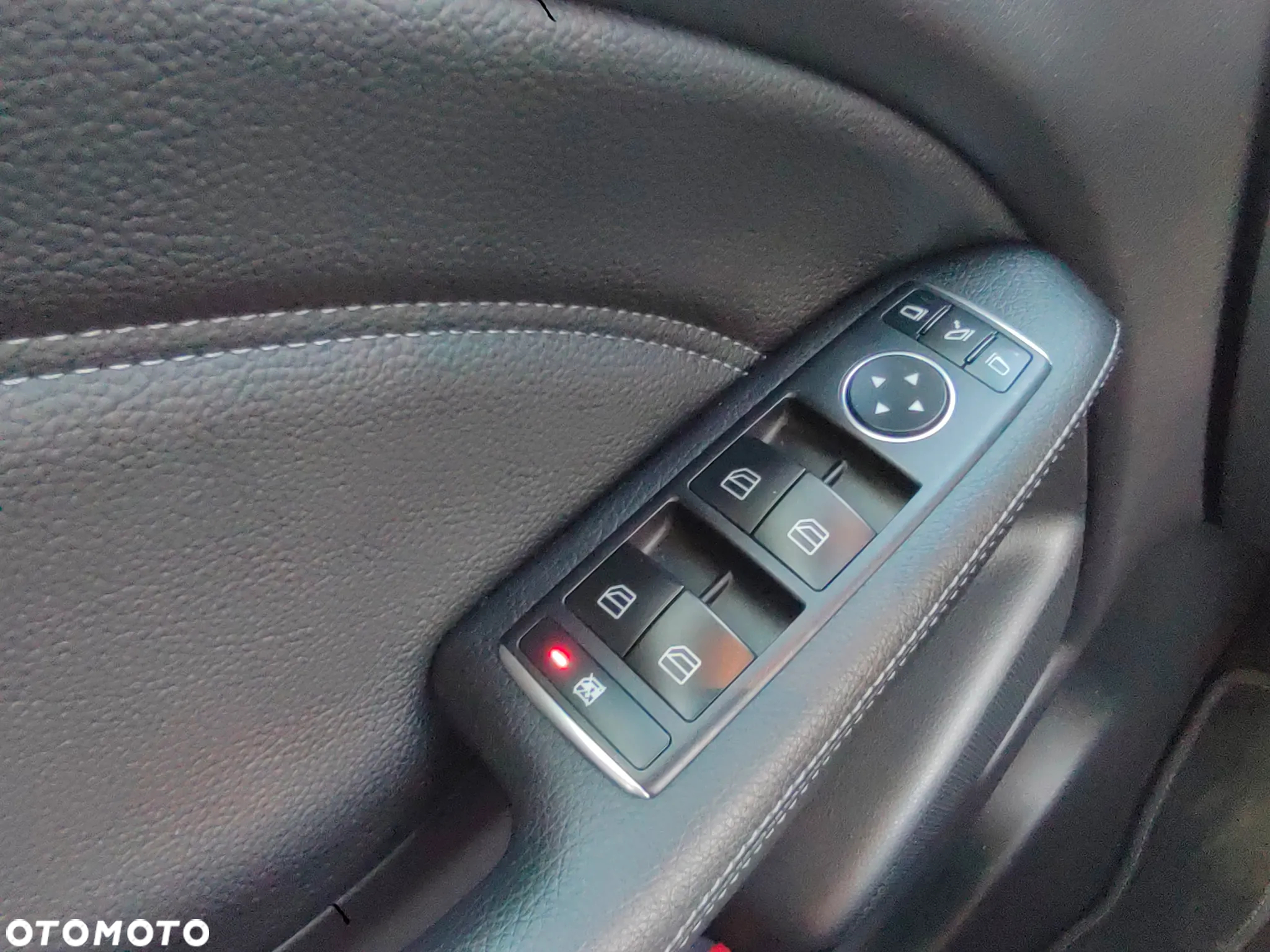 Mercedes-Benz Klasa B 200 7G-DCT Style - 22