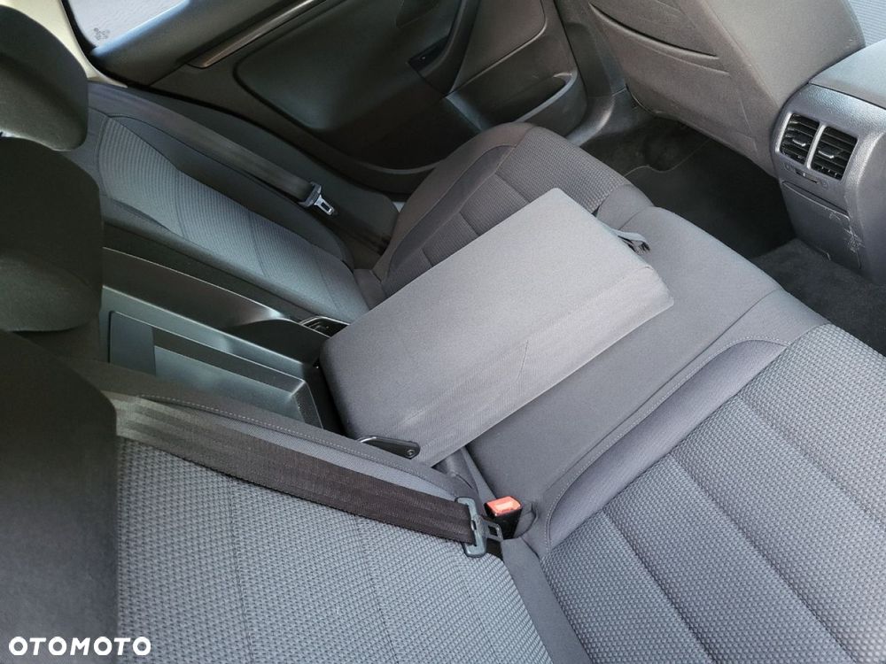 Volkswagen Golf - 14