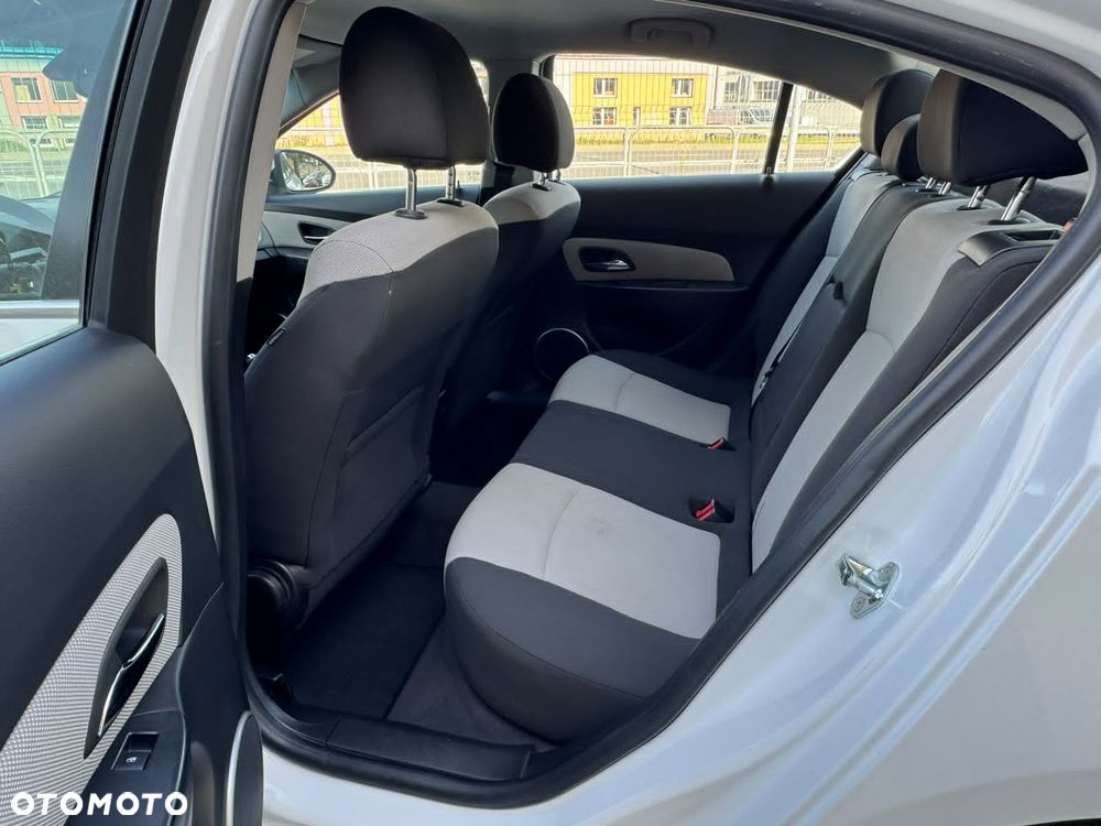 Chevrolet Cruze 1.8 LT+ - 5