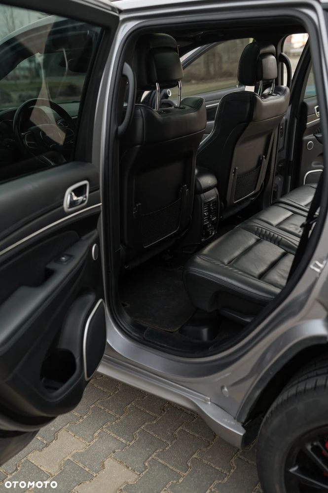 Jeep Grand Cherokee SRT - 25
