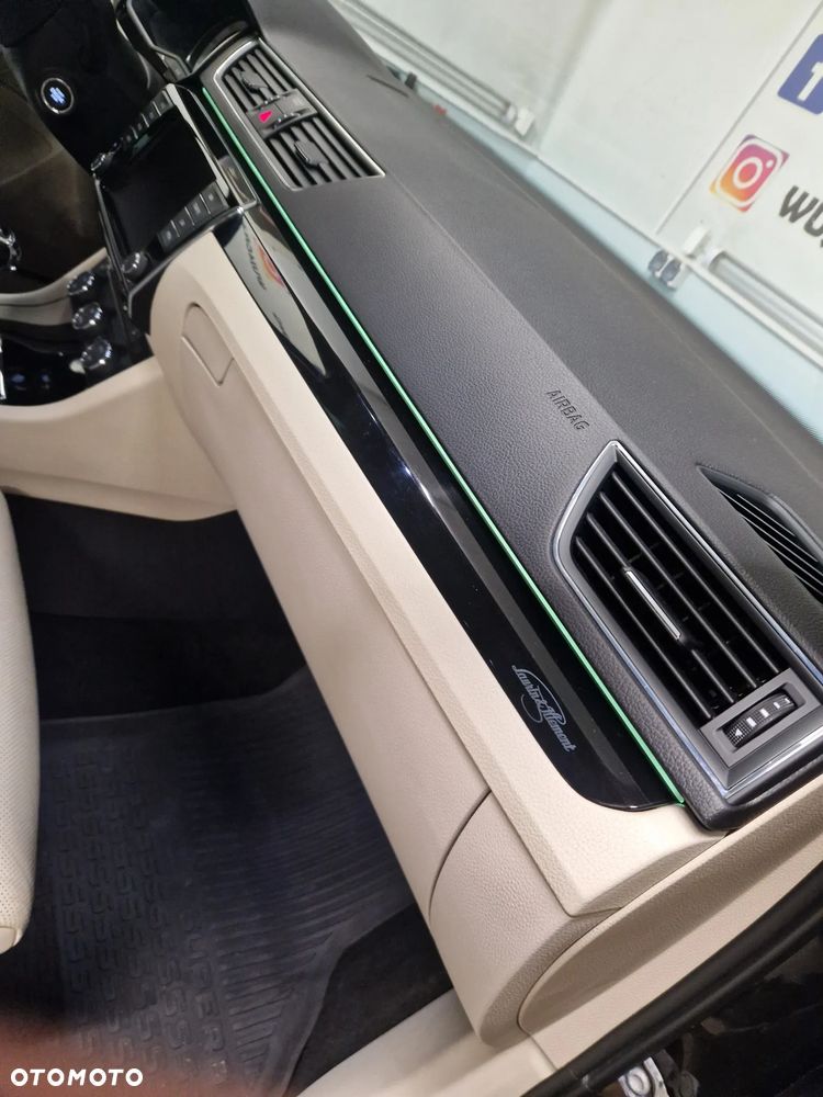 Skoda Superb 2.0 TDI 4x4 L&K DSG - 13