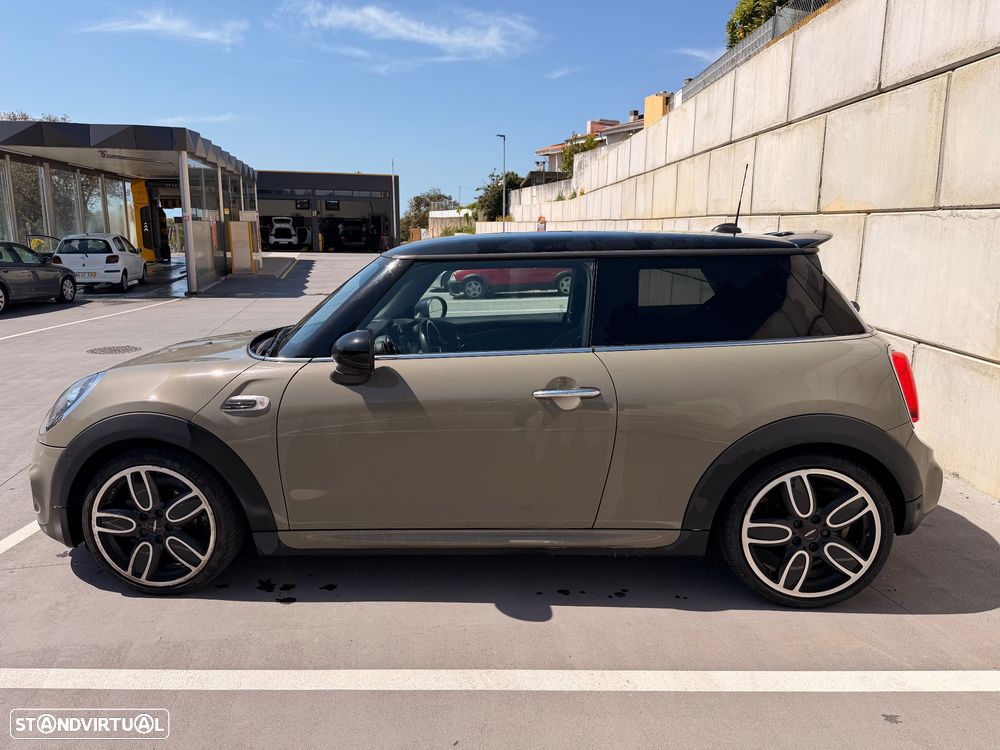 MINI 3 Portas Cooper D - 18