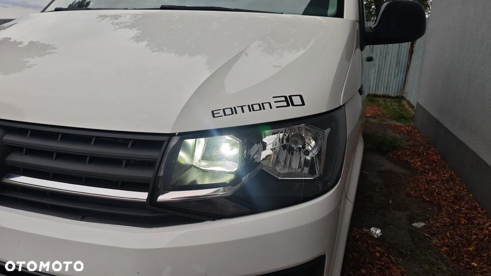 Volkswagen Transporter - 7