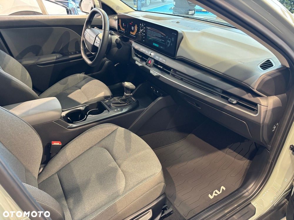 Kia K4 - 17