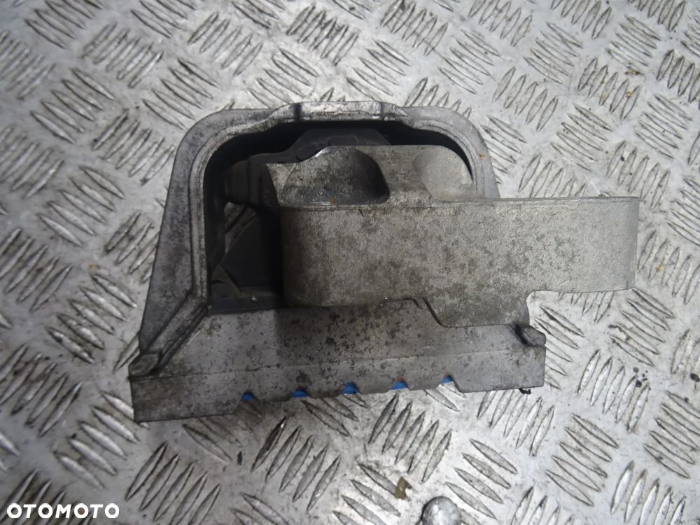 AUDI A3 8P 03-07 2.0 TDI ŁAPA PODUSZKA SILNIKA 1K0199262 - 2
