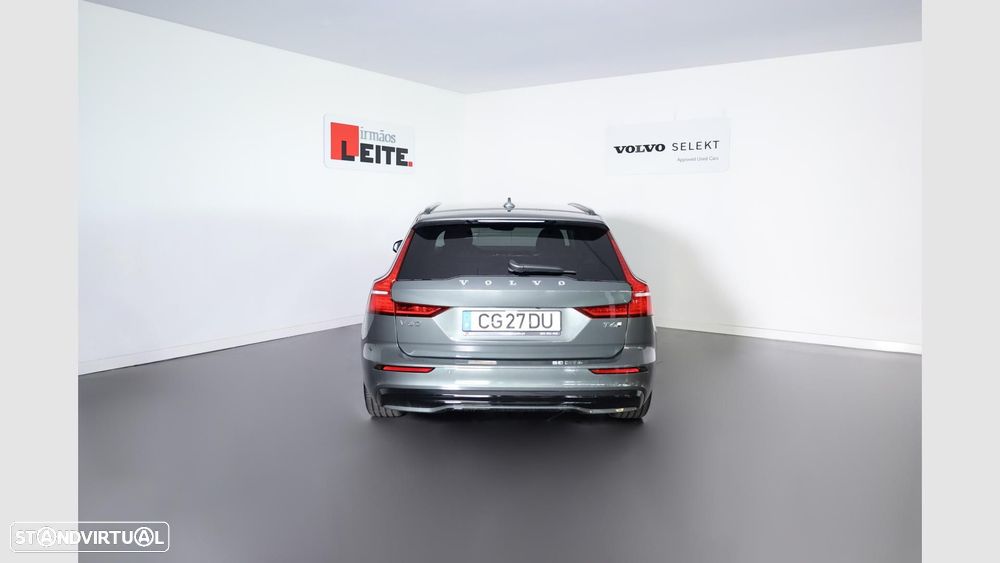 Volvo V60 2.0 T6 AWD TE Plus Dark - 4