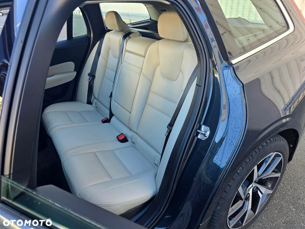 Volvo V60 T4 Momentum Pro - 18