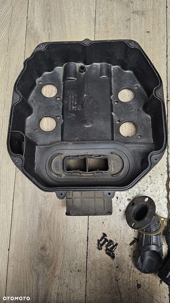 Airbox obudowa filtra Honda ST1300 Pan European - 8