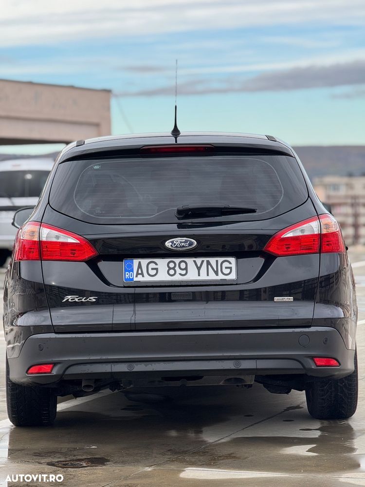 Ford Focus 1.6 TDCi DPF Titanium - 6
