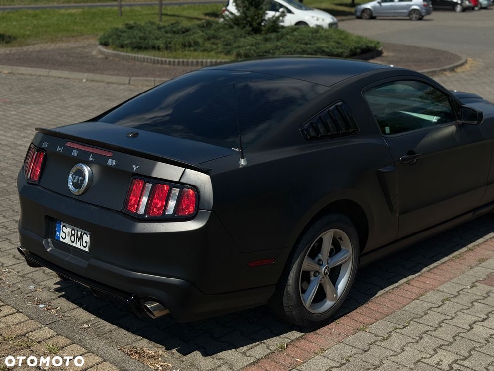 Ford Mustang 4.6 V8 GT Premium - 4