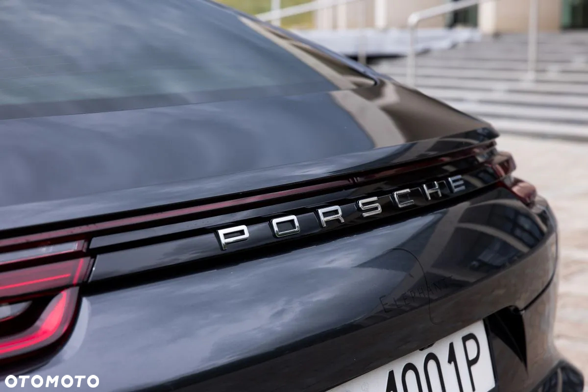 Porsche Panamera 4S - 16