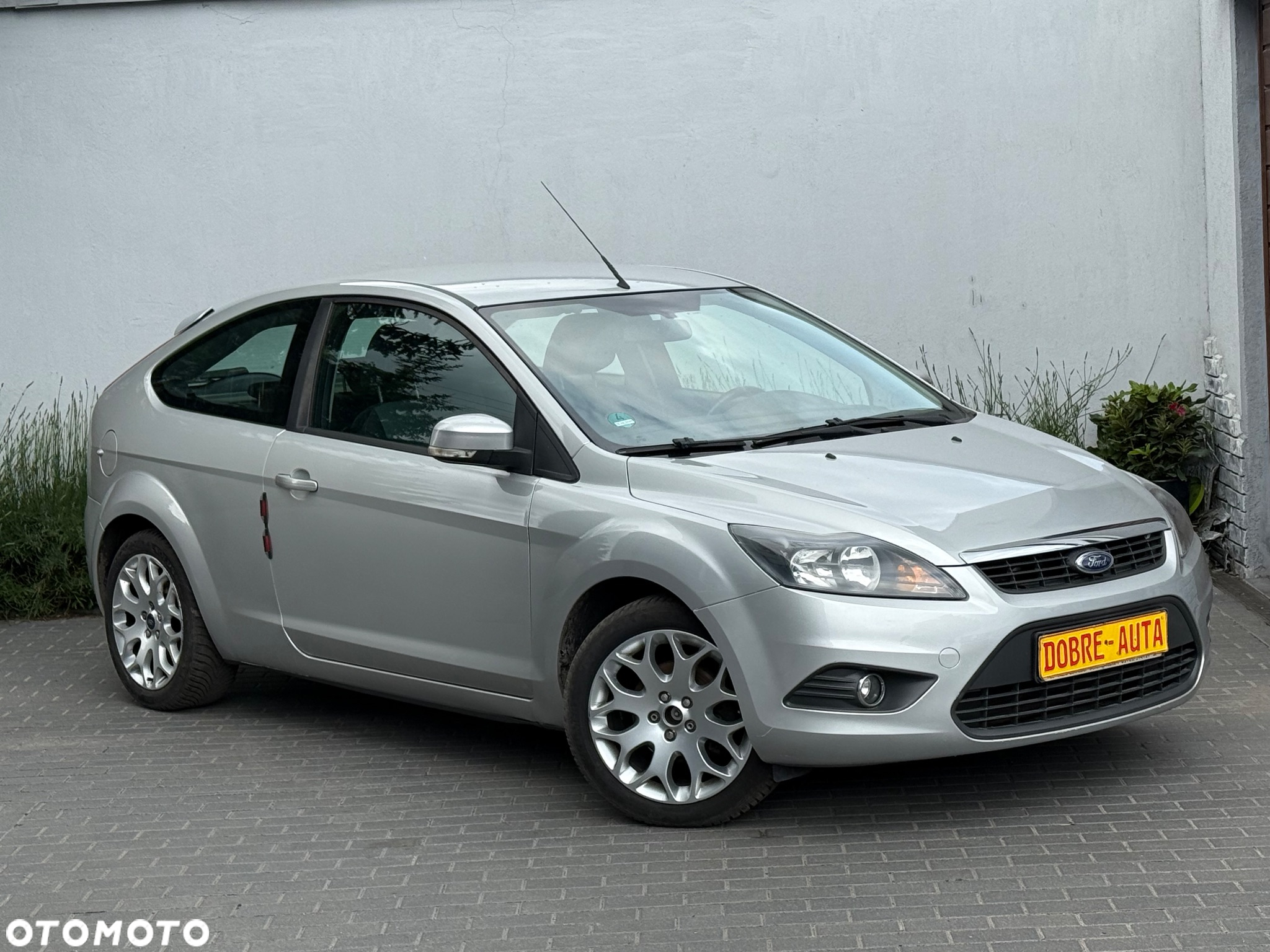 Ford Focus 1.6 Ti-VCT Sport - 2