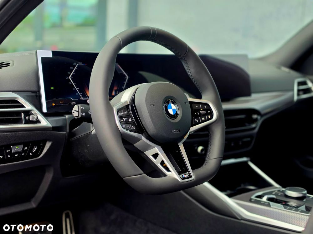BMW Seria 3 330i xDrive M Sport sport - 23