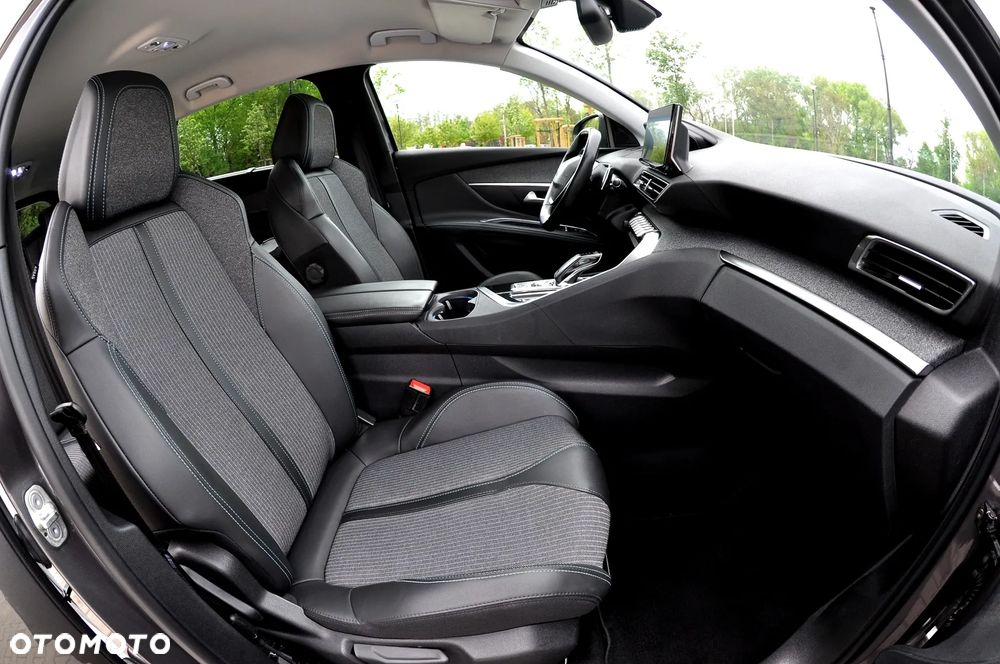 Peugeot 5008 1.5 BlueHDi Allure S&S EAT8 - 18