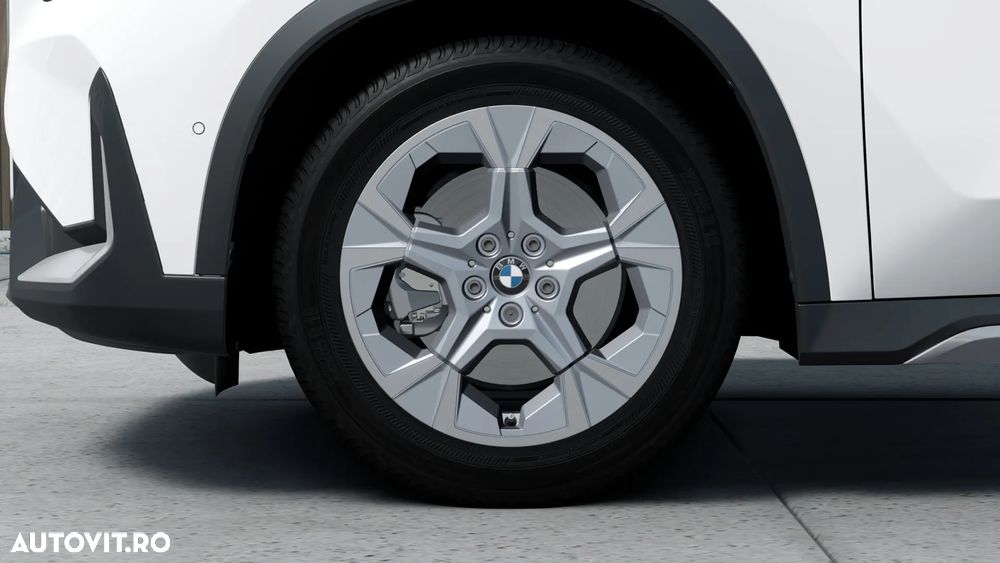 BMW X1 sDrive20i AT MHEV - 13