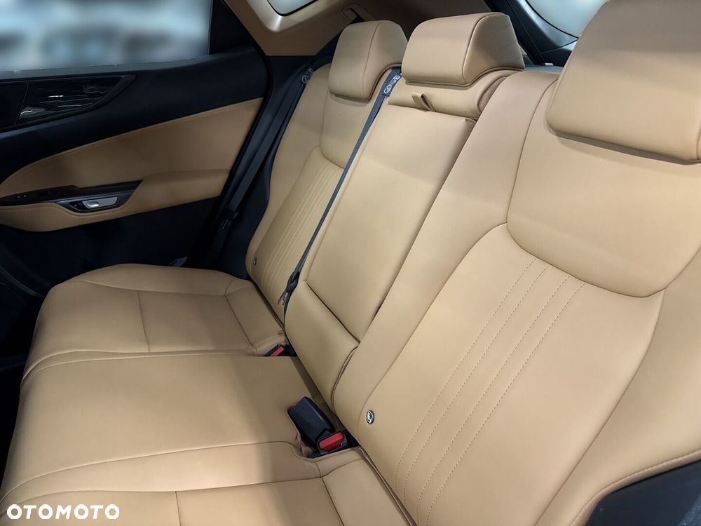 Lexus NX 350h Prestige AWD - 11