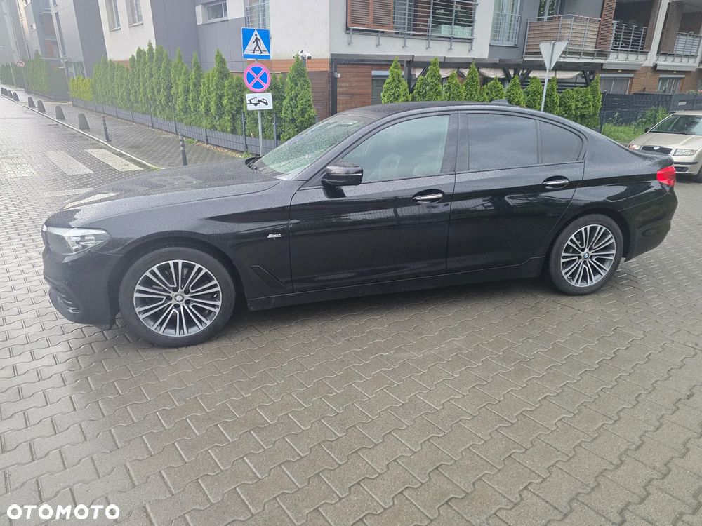 BMW Seria 5 520d xDrive Sport - 1