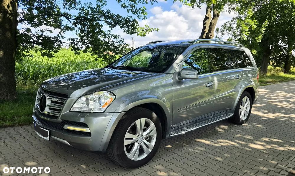 Mercedes-Benz GL 500 4Matic 7G-TRONIC - 31