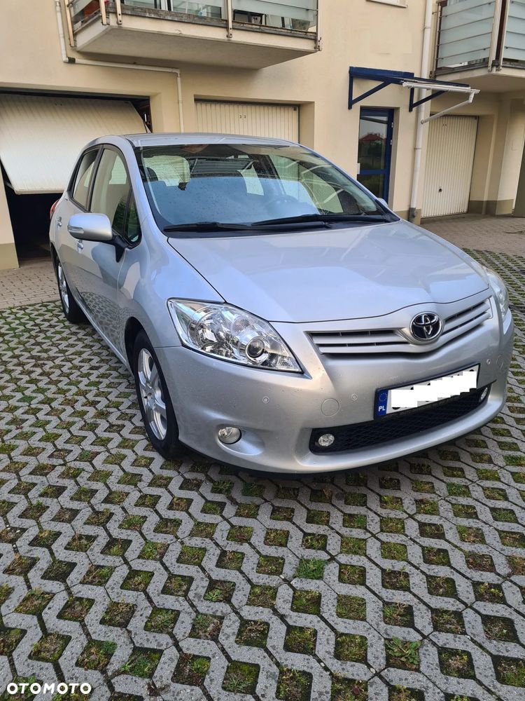 Toyota Auris - 2