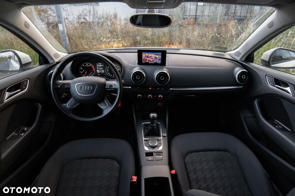 Audi A3 3-drzwiowe 1.2 TFSI Ambiente - 11