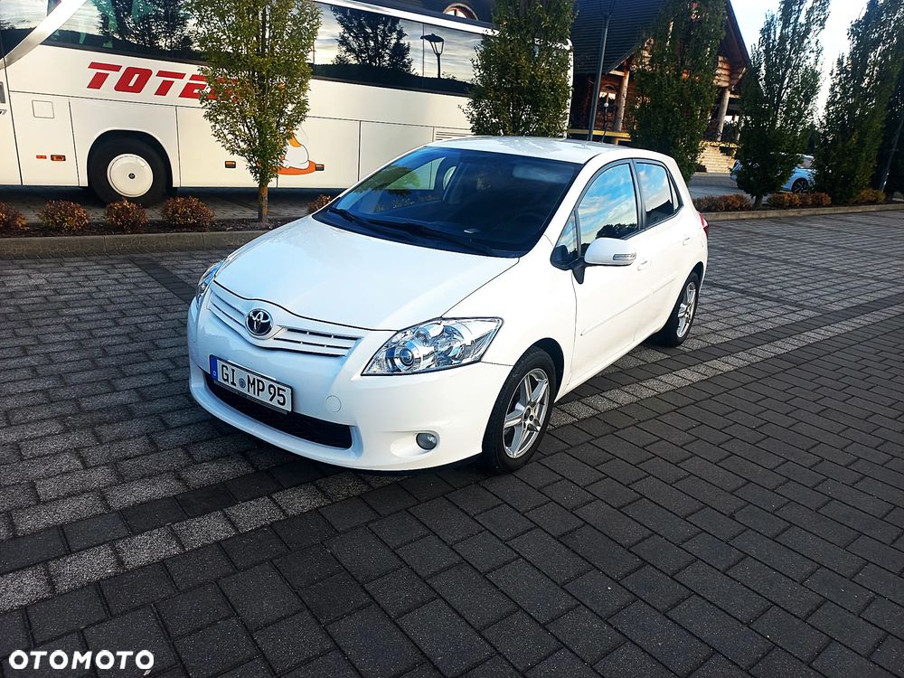 Toyota Auris 1.6 Dynamic - 9