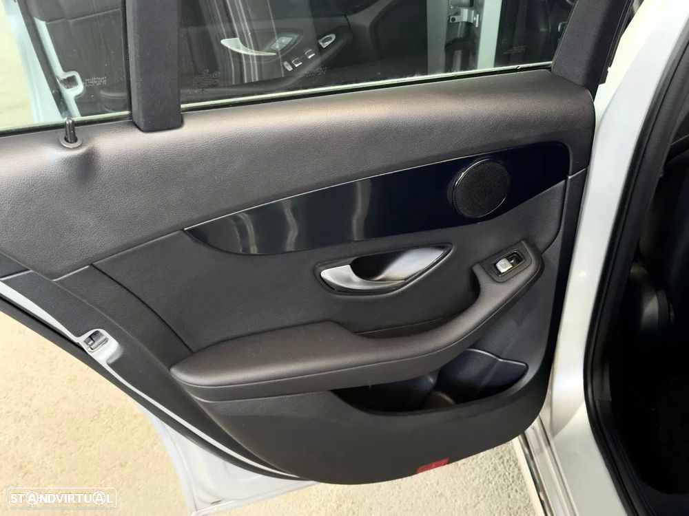 Mercedes-Benz C 300 d Station 9G-TRONIC Avantgarde - 17