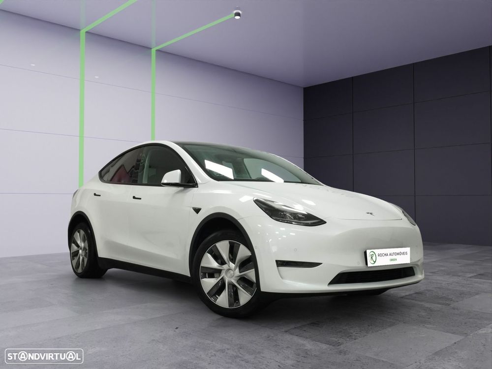 Tesla Model Y Long-Range RWD - 3