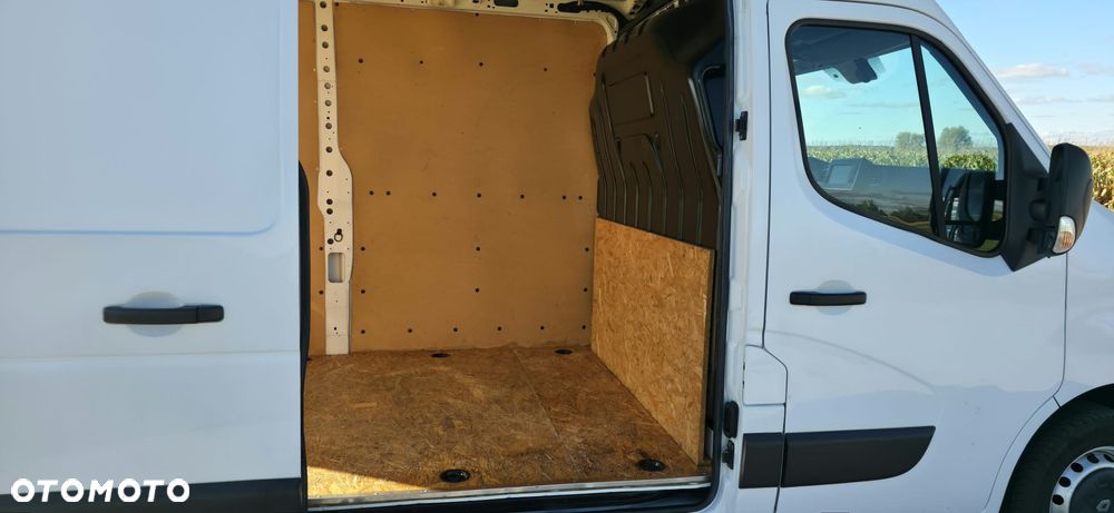 Renault Master - 32