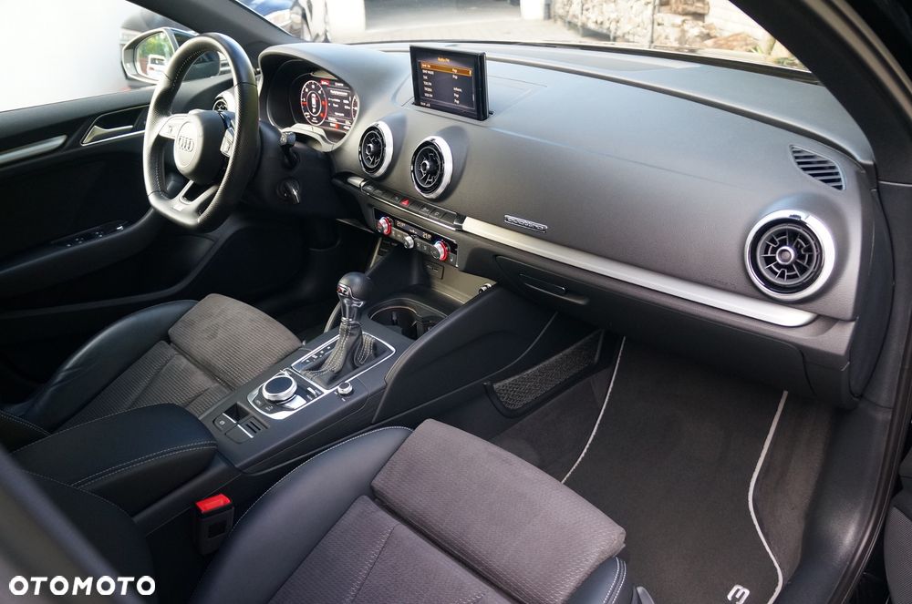 Audi A3 Sportback 2.0 TDI (clean diesel) quattro S tronic S line Sportpaket - 26