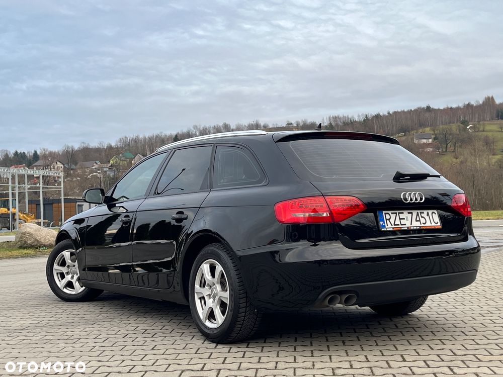 Audi A4 Avant 2.0 TDI DPF Ambiente - 9