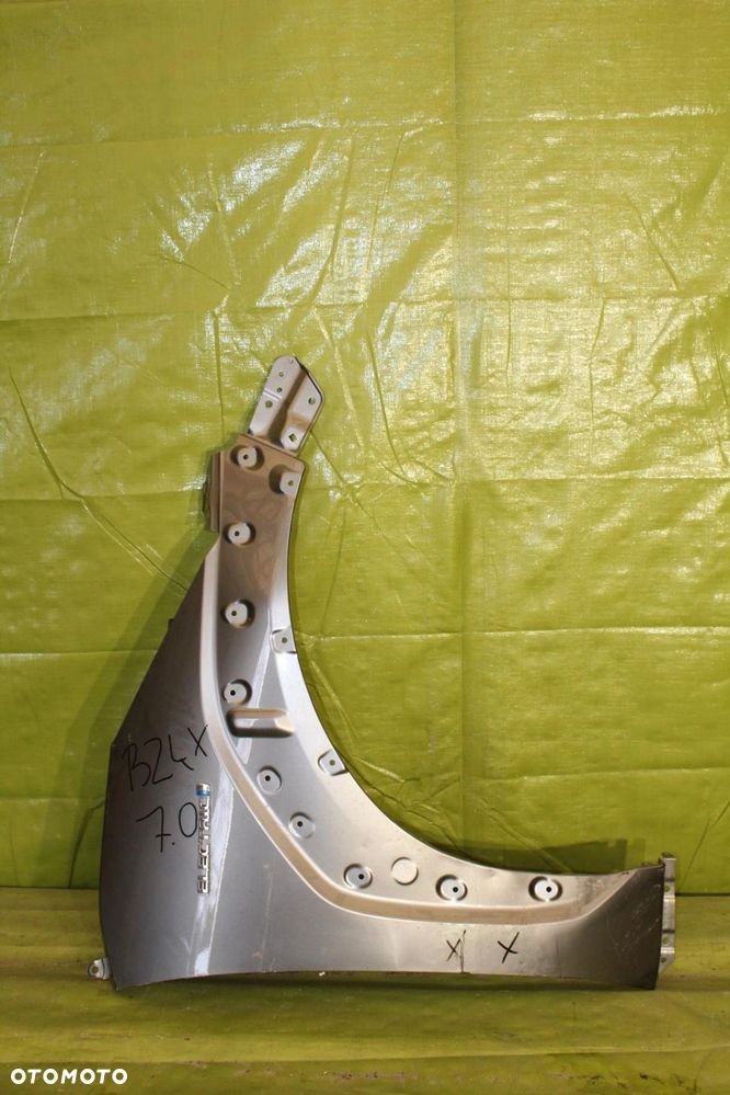 Błotnik Toyota bZ4X po 2022r. przód prawy - 1