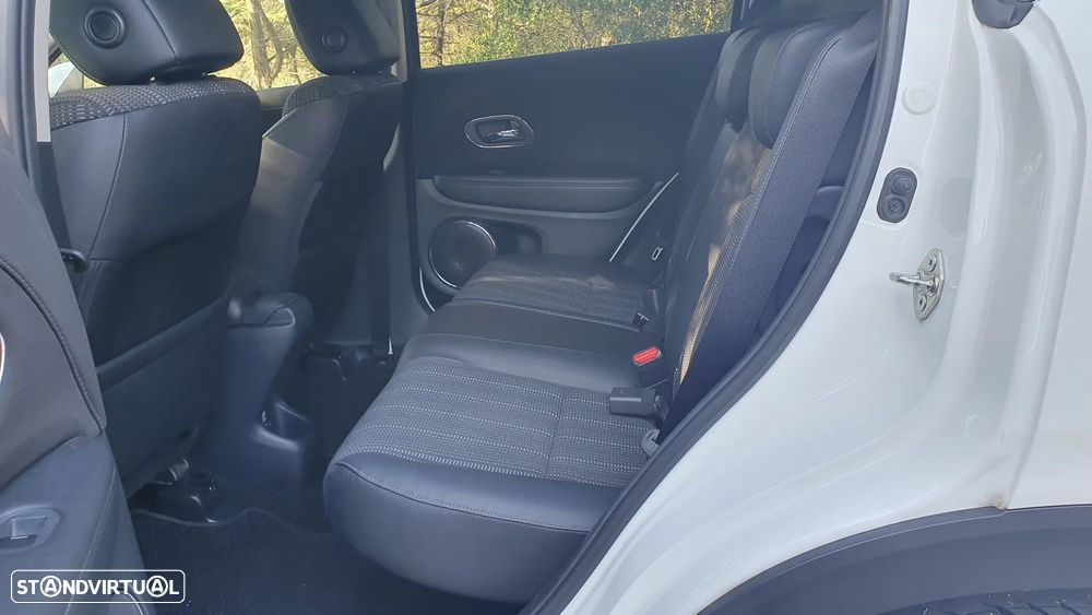 Honda HR-V 1.5 i-VTEC Executive CVT - 21