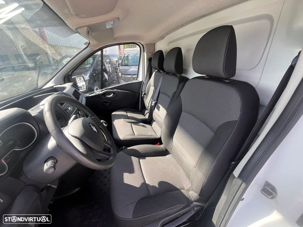 Renault TRAFIC 2.0 146cv FIBRADA - 7