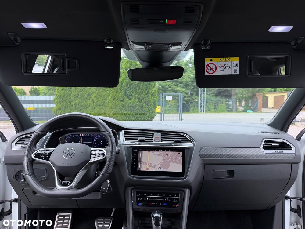Volkswagen Tiguan 2.0 TDI SCR 4MotION DSG R-Line - 26