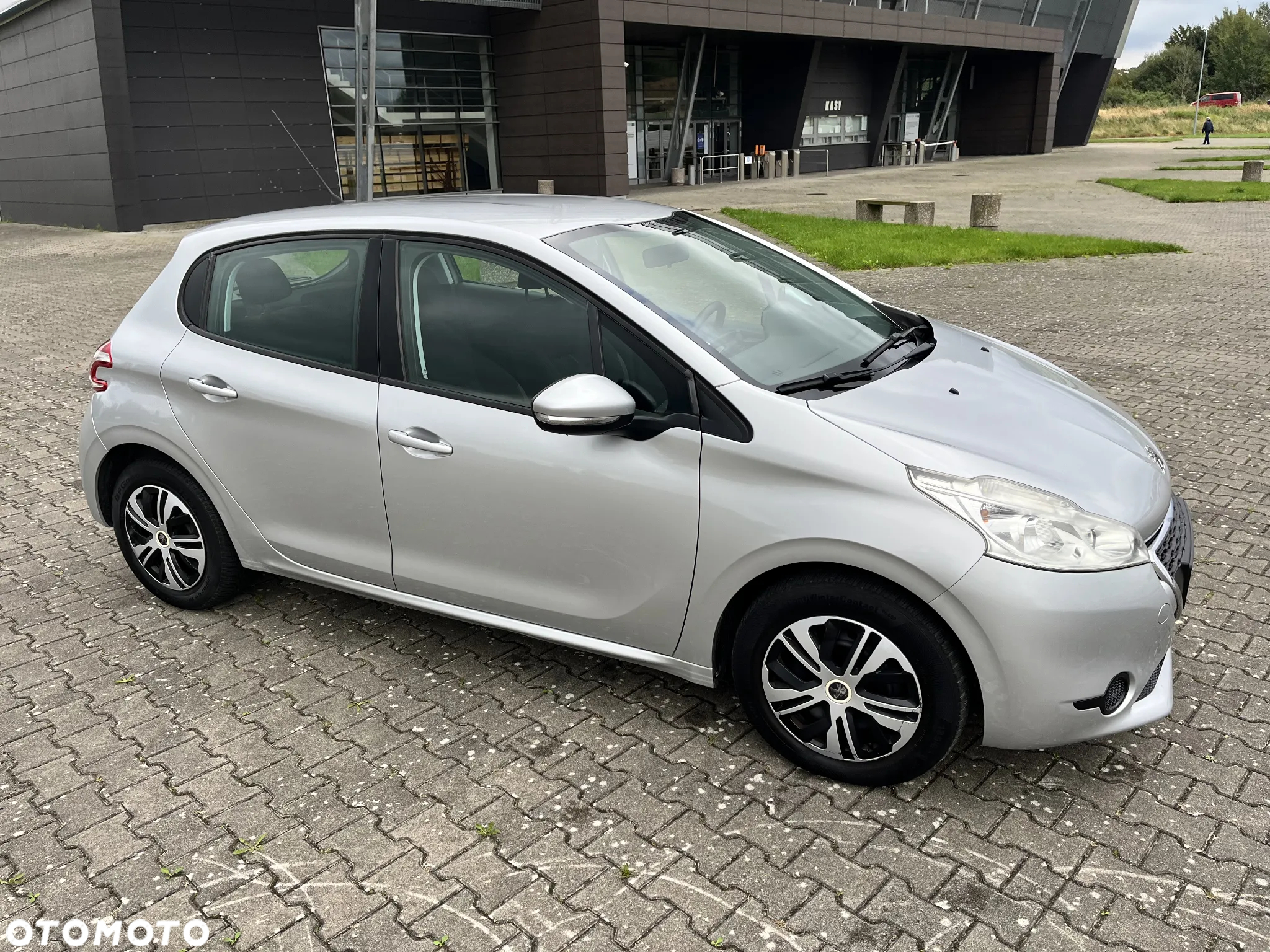 Peugeot 208 1.2 PureTech Active - 10