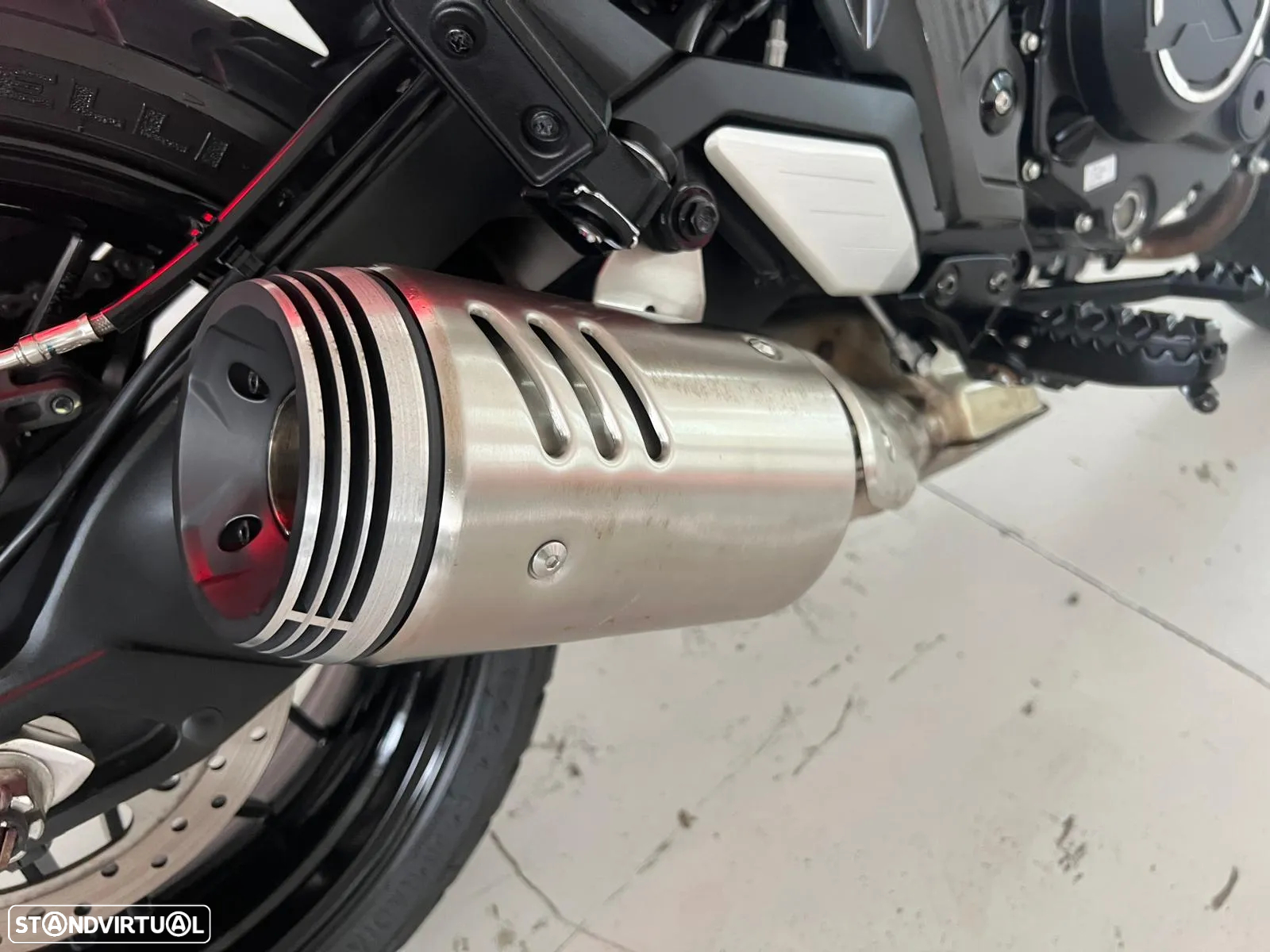 CF Moto 700CL-X Heritage - 13