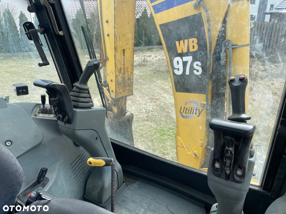 Komatsu WB97S-5E0 - 15