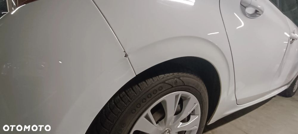 Peugeot 208 - 7