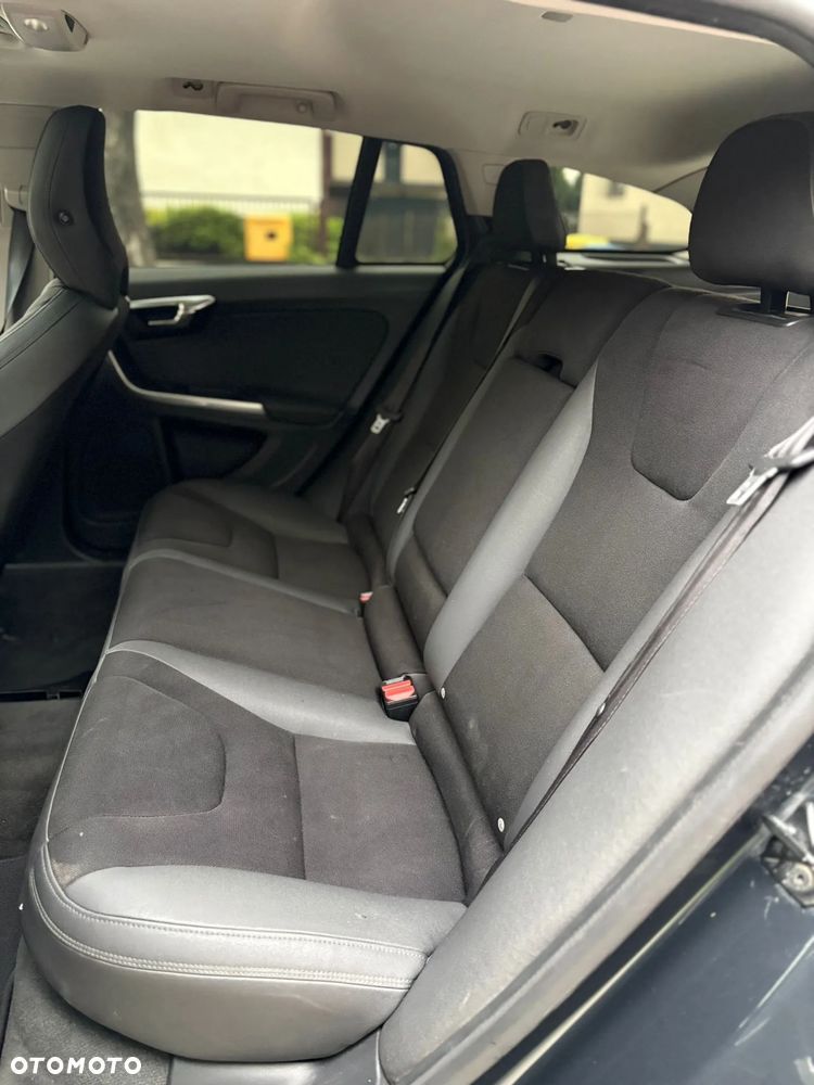 Volvo V60 T3 - 18