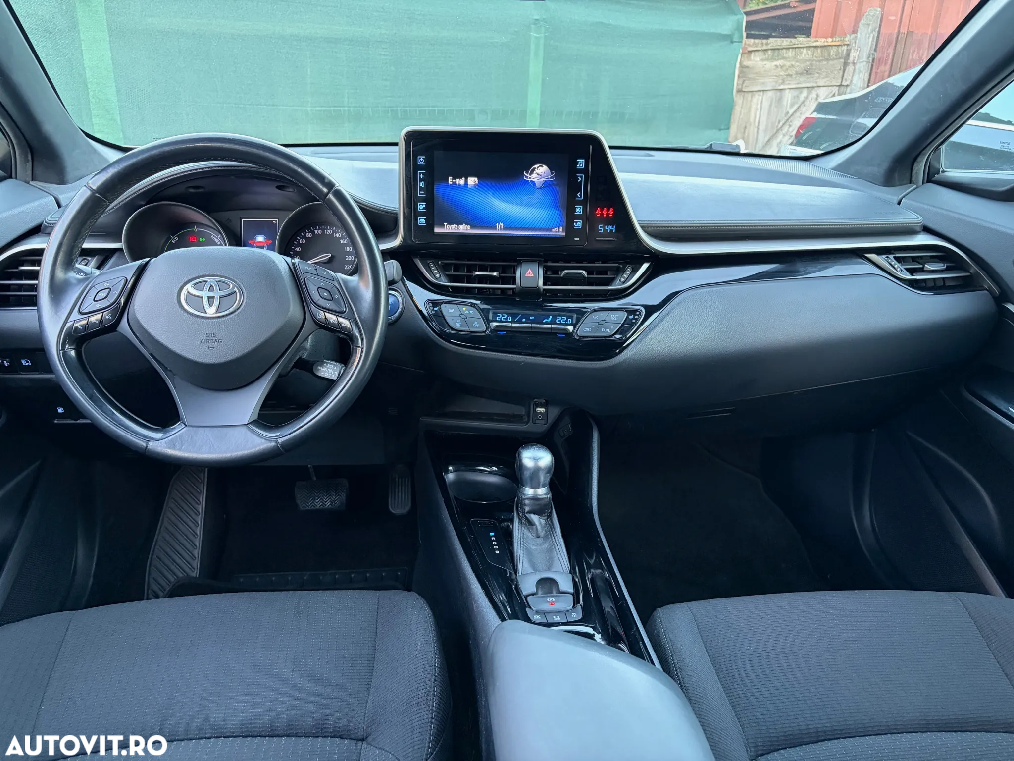Toyota C-HR - 6