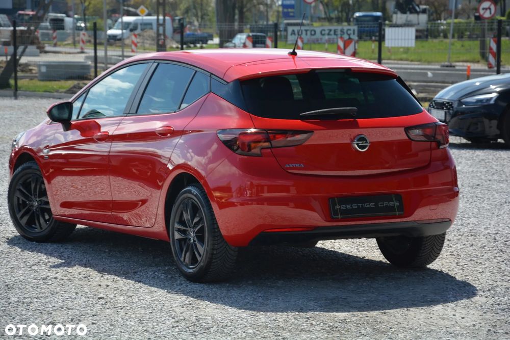 Opel Astra 1.4 Turbo Start/Stop ON - 11