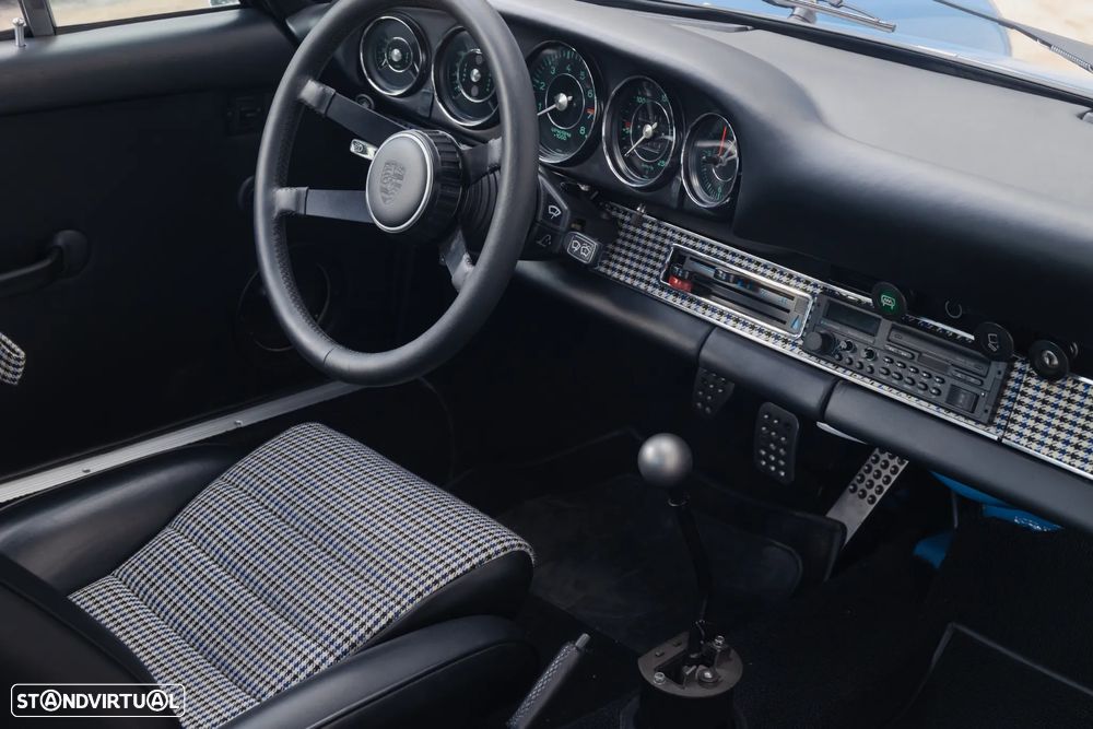 Porsche 911 Série G - 23